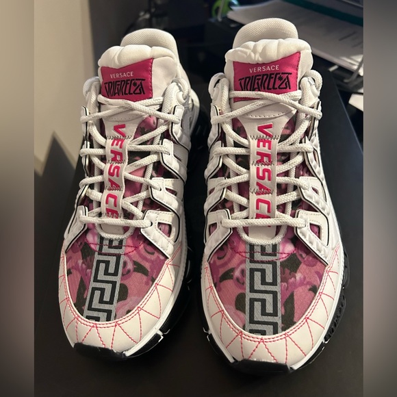 **💯% AUTHENTIC** VERSACE Trigreca Sneakers NWT - Picture 7 of 11